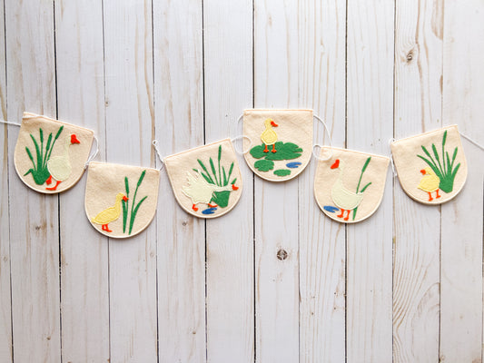Goose and Duck Garland